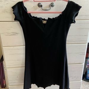 medium black dress